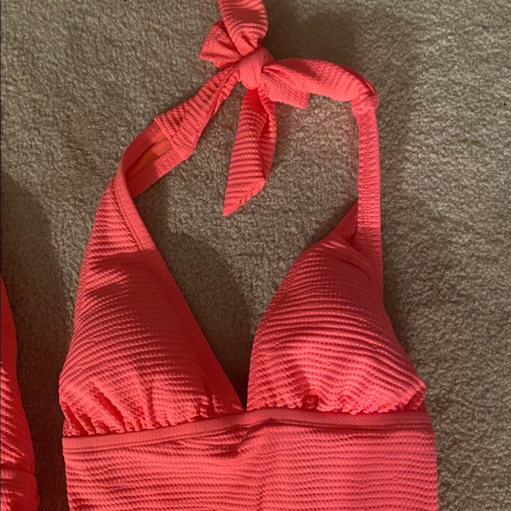 Sol borne NWT one piece size small lightly padded cups - Picture 2 of 11